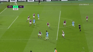 撼动争冠局势！ESPN盘点以字母哥为核心的五笔交易