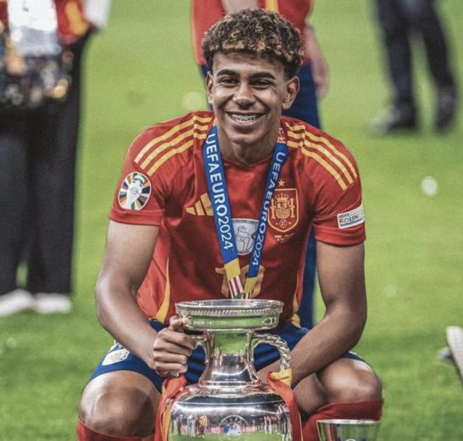 泰州队苏超夺冠，澎湃：泰州多景区向全球游客免票